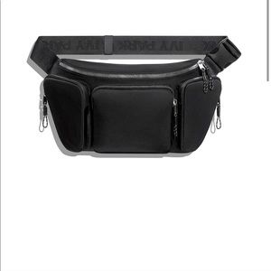 Ivy Park Oversize Fanny Pack - Black